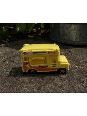 Matchbox Ice Cream Van Jrs Cones Yummie Yellow Diecast Truck 2018 MBX